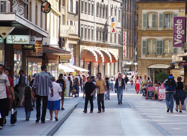 Neuchâtel rue de la ville Neuchâtel rue de la ville