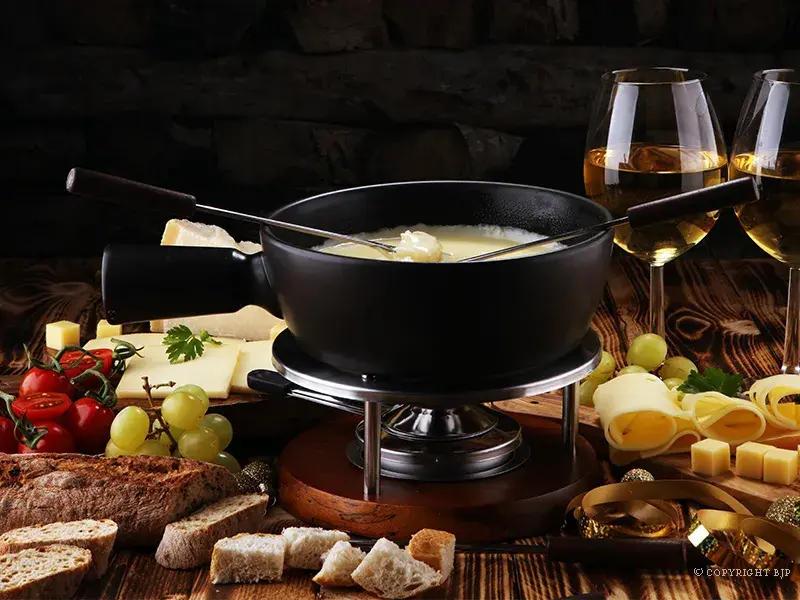 Fondue moitié-moitié, le classique onctueux de Fribourg